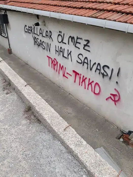 Gülsuyu Mahallesinde TKP/ML TİKKO Militanlarından eylem Gülsuyu Mahallesinde TKP/ML TİKKO Militanlarından eylem